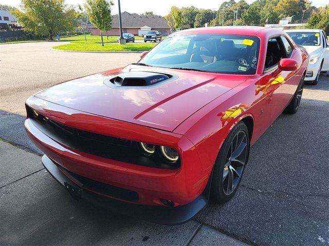 2016 Dodge Challenger 392 Hemi Scat Pack Shaker