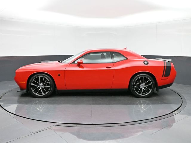 2016 Dodge Challenger 392 Hemi Scat Pack Shaker