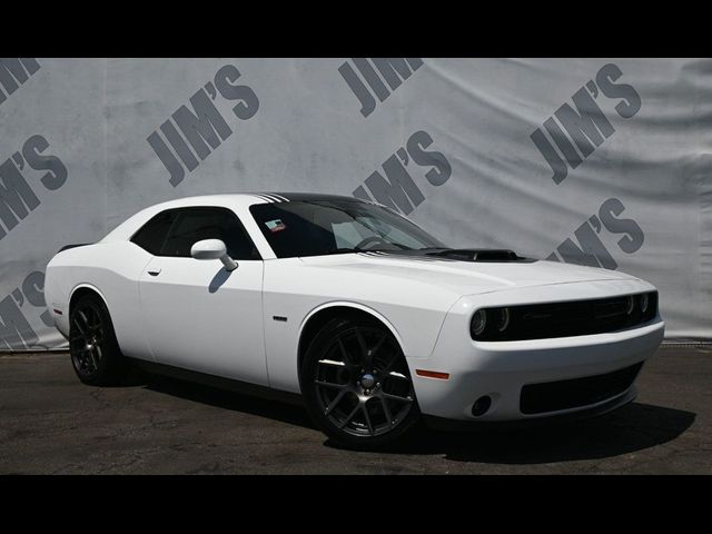 2016 Dodge Challenger R/T Shaker