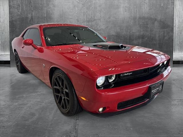 2016 Dodge Challenger R/T Shaker