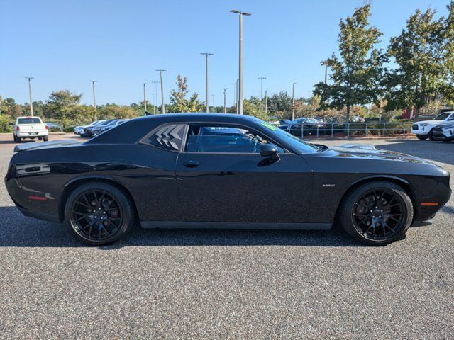 2016 Dodge Challenger R/T Shaker