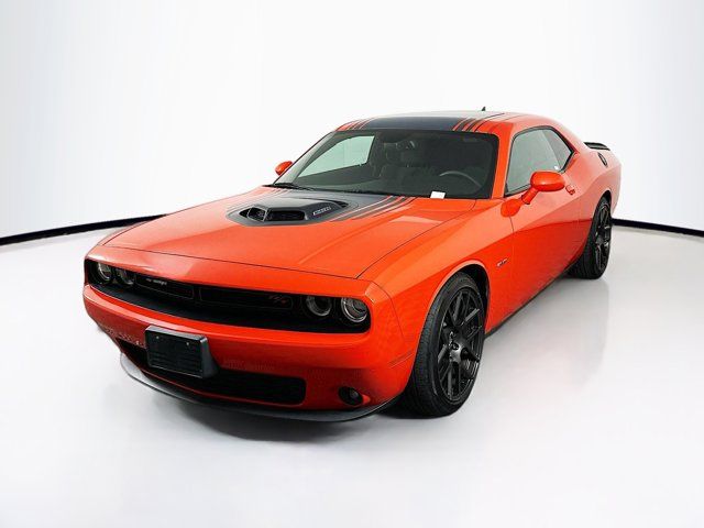 2016 Dodge Challenger R/T Shaker