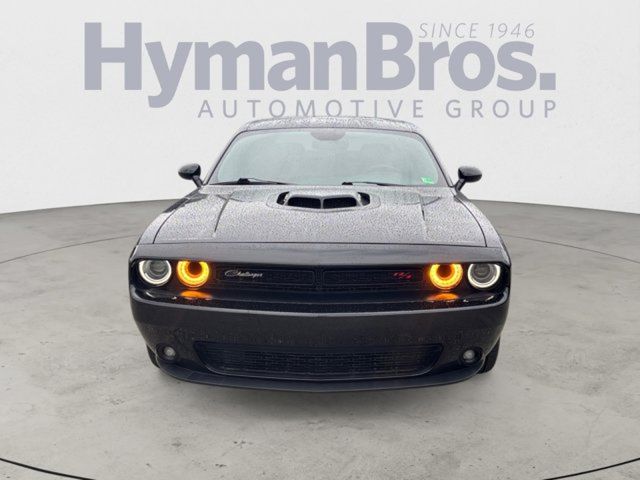 2016 Dodge Challenger R/T Shaker