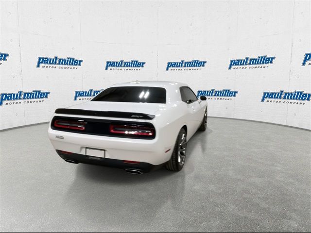 2016 Dodge Challenger SRT 392