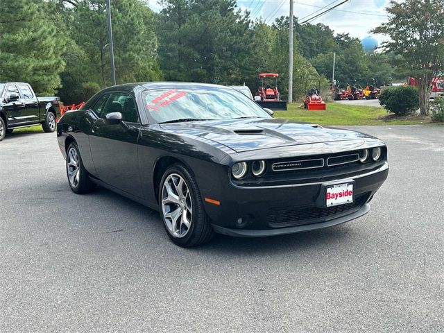 2016 Dodge Challenger SXT Plus