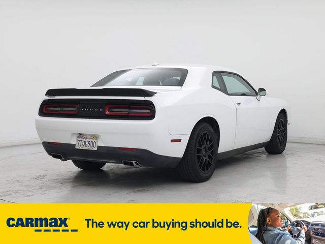 2016 Dodge Challenger SXT