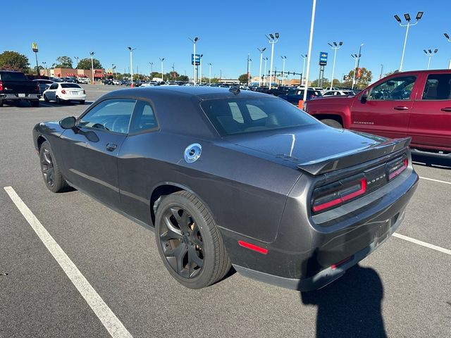 2016 Dodge Challenger SXT Plus