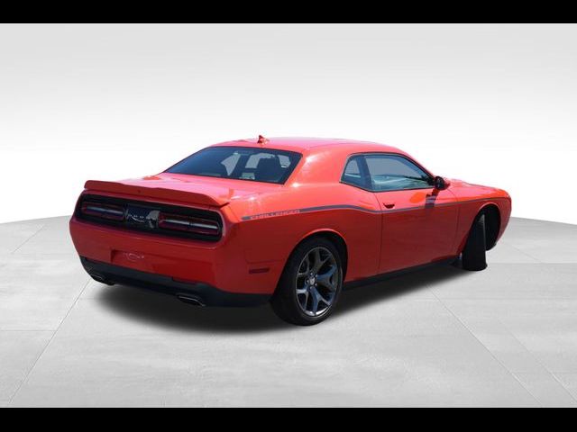 2016 Dodge Challenger SXT Plus