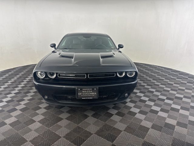 2016 Dodge Challenger SXT Plus