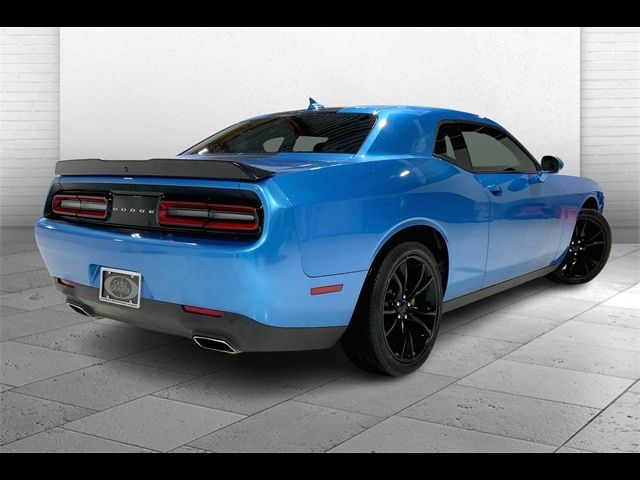 2016 Dodge Challenger SXT Plus