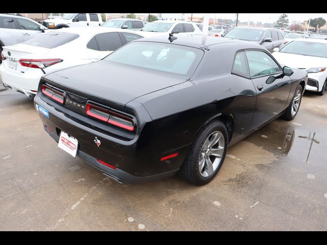 2016 Dodge Challenger SXT