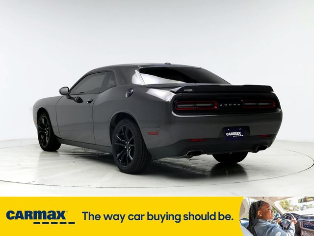 2016 Dodge Challenger SXT