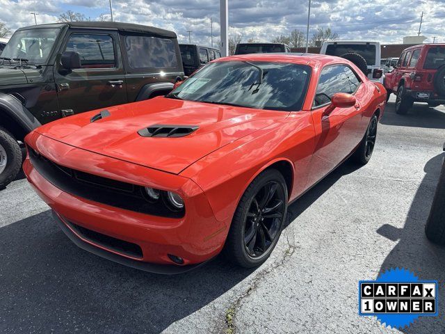 2016 Dodge Challenger SXT