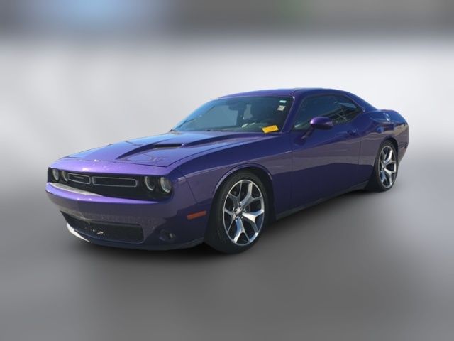 2016 Dodge Challenger SXT Plus