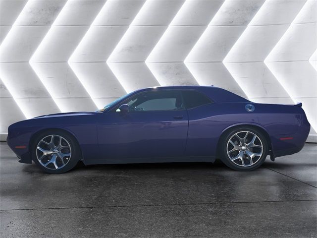 2016 Dodge Challenger SXT Plus