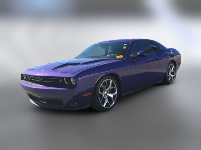 2016 Dodge Challenger SXT Plus