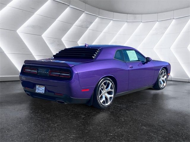 2016 Dodge Challenger SXT Plus