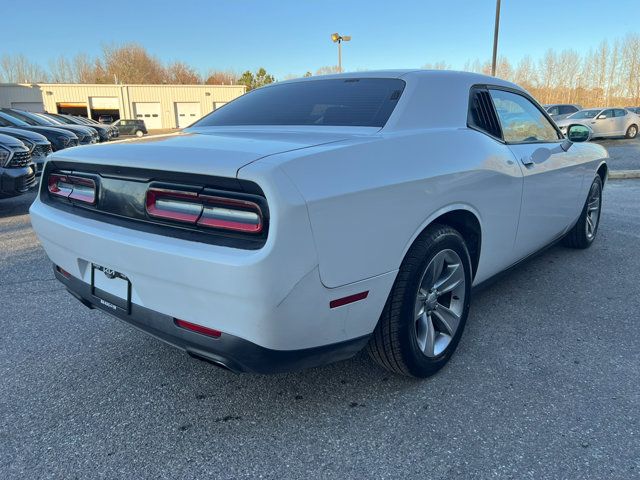 2016 Dodge Challenger SXT