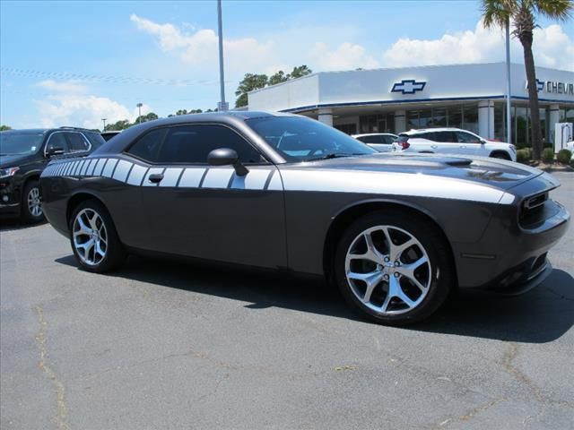 2016 Dodge Challenger SXT Plus