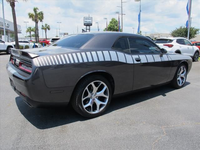 2016 Dodge Challenger SXT Plus