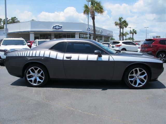 2016 Dodge Challenger SXT Plus