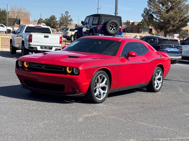 2016 Dodge Challenger SXT Plus