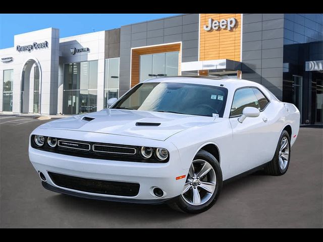 2016 Dodge Challenger SXT