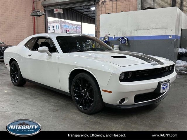 2016 Dodge Challenger SXT Plus