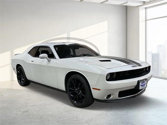 2016 Dodge Challenger SXT Plus