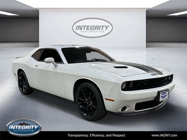 2016 Dodge Challenger SXT Plus