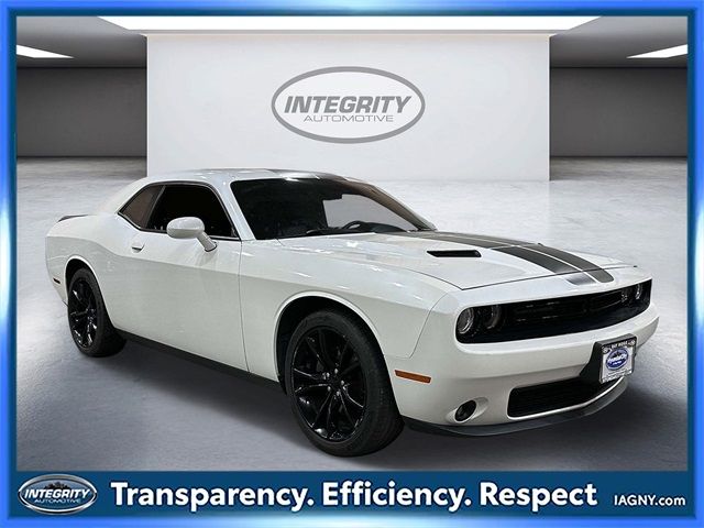 2016 Dodge Challenger SXT Plus