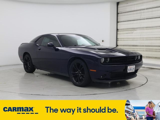 2016 Dodge Challenger SXT