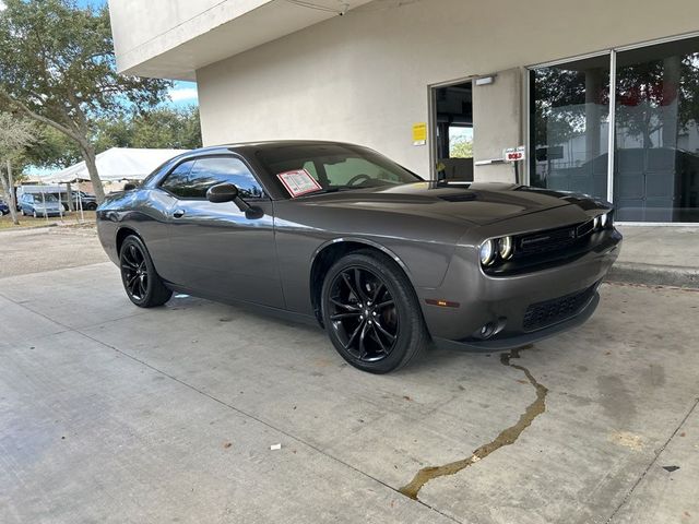 2016 Dodge Challenger SXT