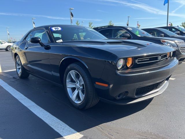 2016 Dodge Challenger SXT