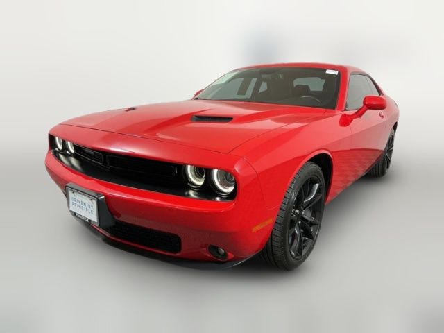 2016 Dodge Challenger SXT Plus