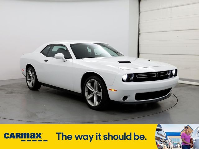 2016 Dodge Challenger SXT