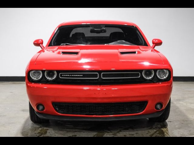 2016 Dodge Challenger SXT Plus