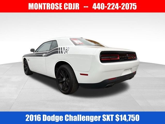 2016 Dodge Challenger SXT