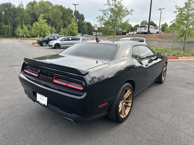 2016 Dodge Challenger SXT Plus