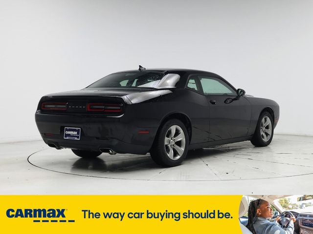 2016 Dodge Challenger SXT