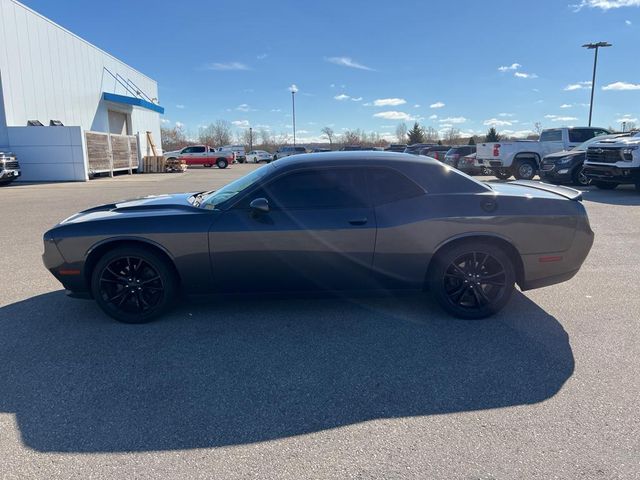 2016 Dodge Challenger SXT Plus