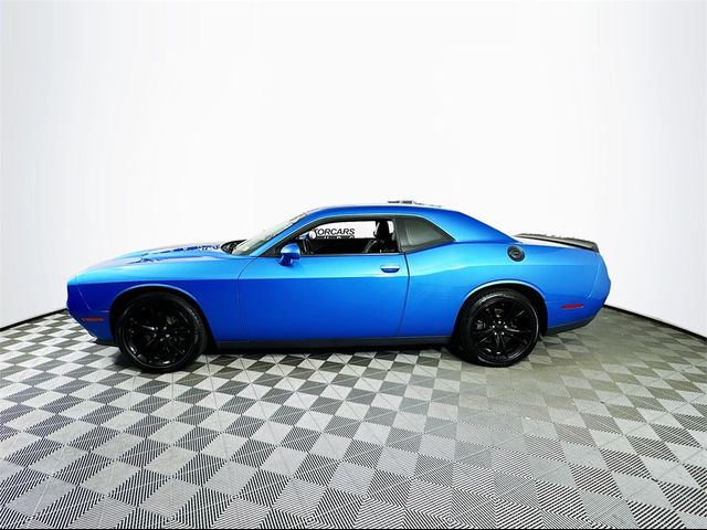 2016 Dodge Challenger SXT Plus