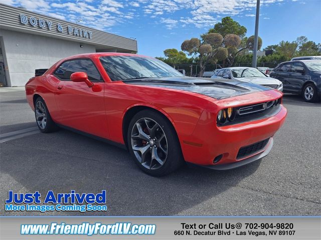 2016 Dodge Challenger SXT