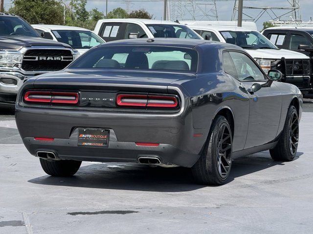 2016 Dodge Challenger SXT