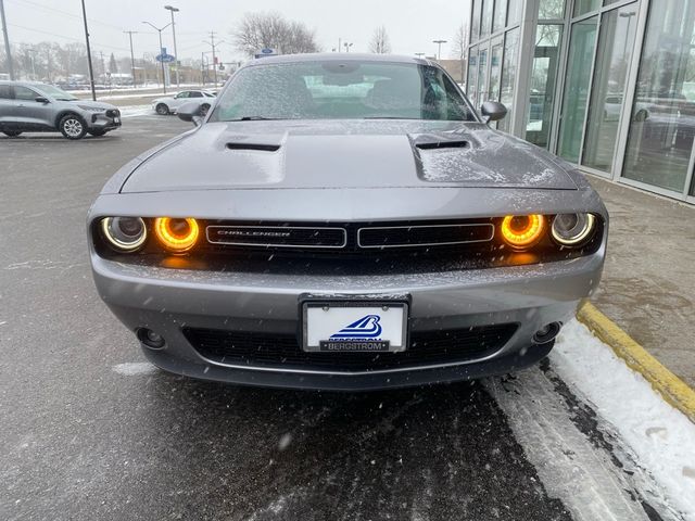 2016 Dodge Challenger SXT Plus