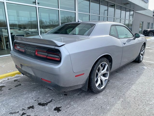 2016 Dodge Challenger SXT Plus