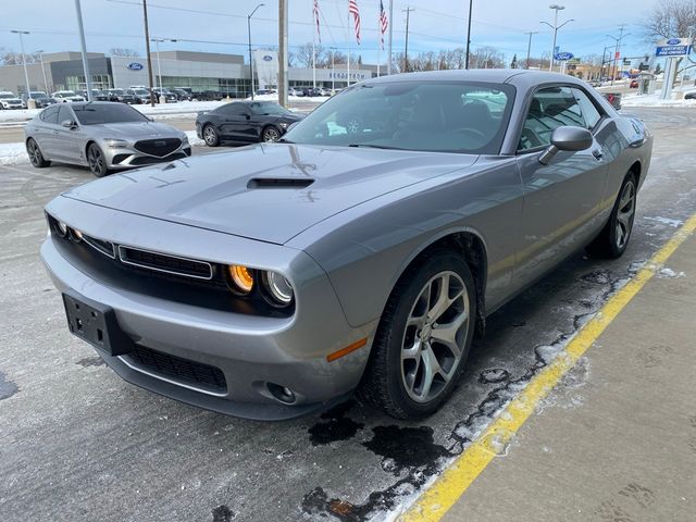 2016 Dodge Challenger SXT Plus