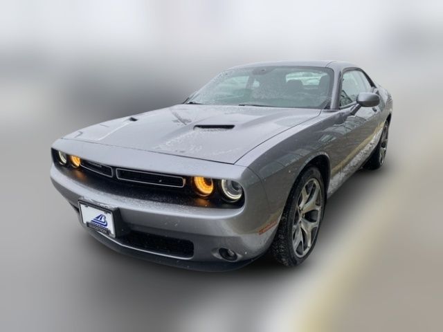 2016 Dodge Challenger SXT Plus