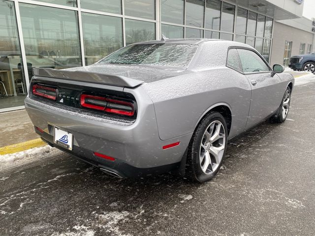 2016 Dodge Challenger SXT Plus