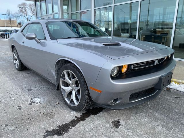 2016 Dodge Challenger SXT Plus